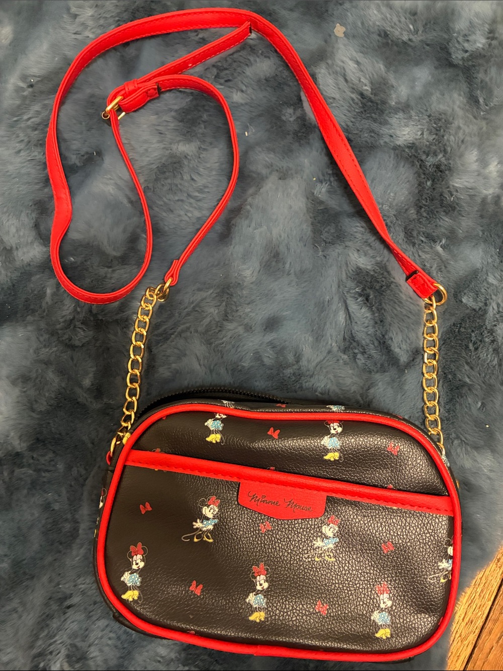 Disney Minnie Black Crossbody Bag with Red Trim and Gold Chain